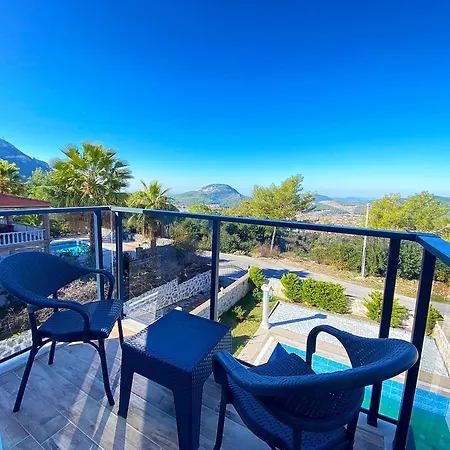 Paris A Villa, Oezel Havuzlu, Villa Fethiye