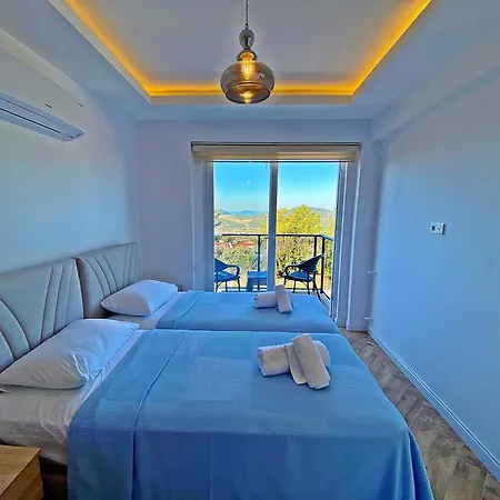 Paris A Villa, Oezel Havuzlu, 别墅 费特希耶